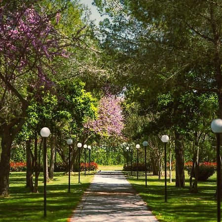Green Park ดิวิยาเกอ ภายนอก รูปภาพ